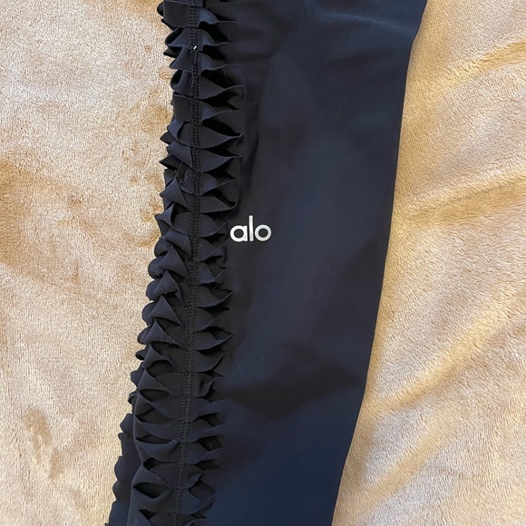 Alo Yoga Reform Legging - Picture 6 of 6